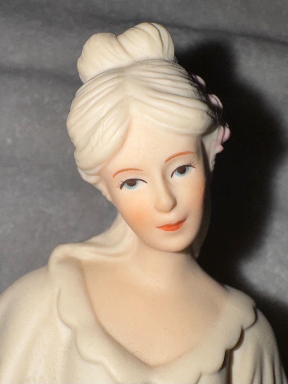 Cream Porcelain Lady Figurine with Pink-Accented Hat - Picture 3 of 8